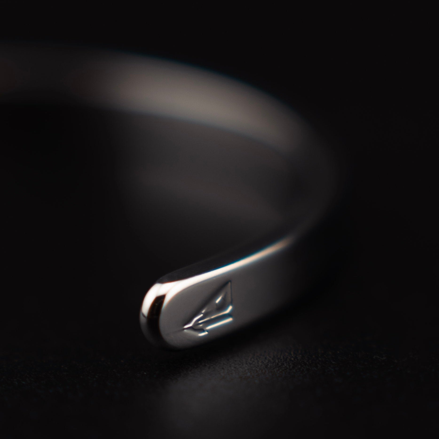 Brushed Cuff – Silver Edition