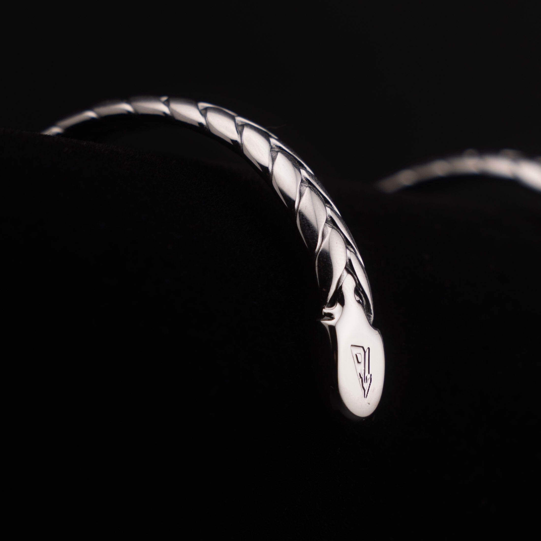 Braided Cuff - Silver Edition