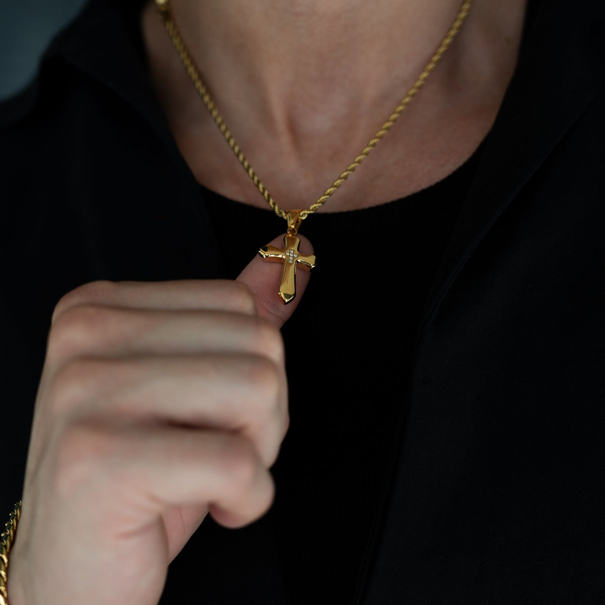 Relic Cross – Gold
