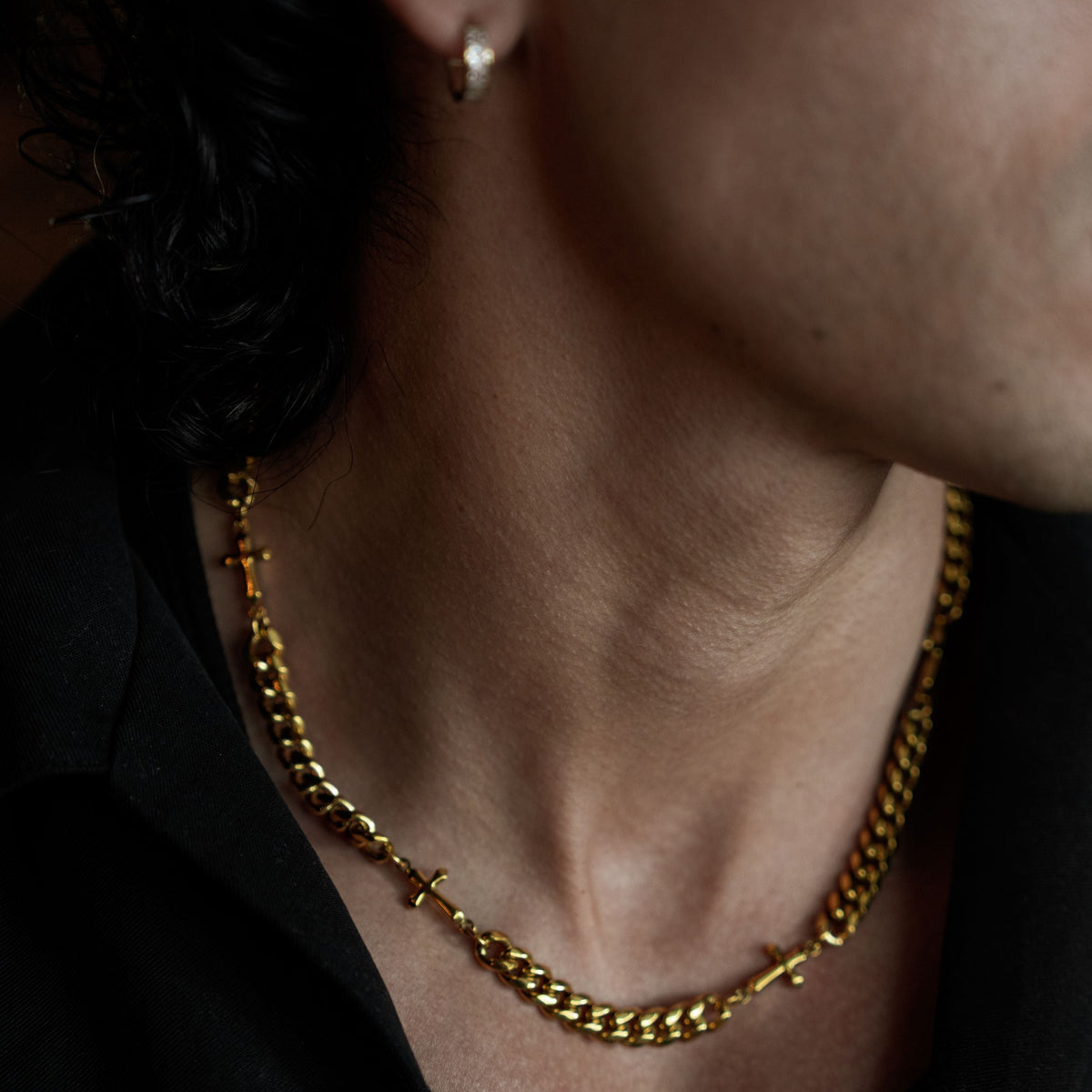 Relic Cuban Cross Chain - Gold