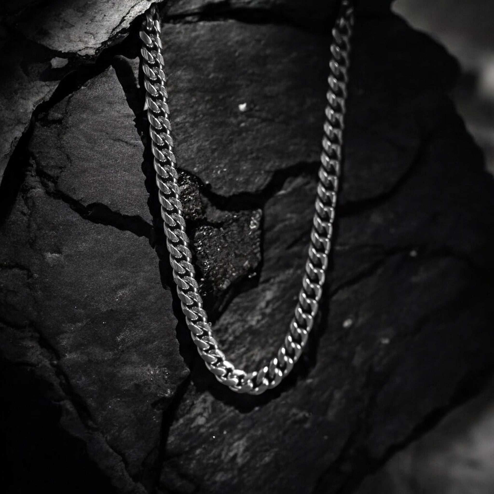 Cuban Link Chain - Silver Tone
