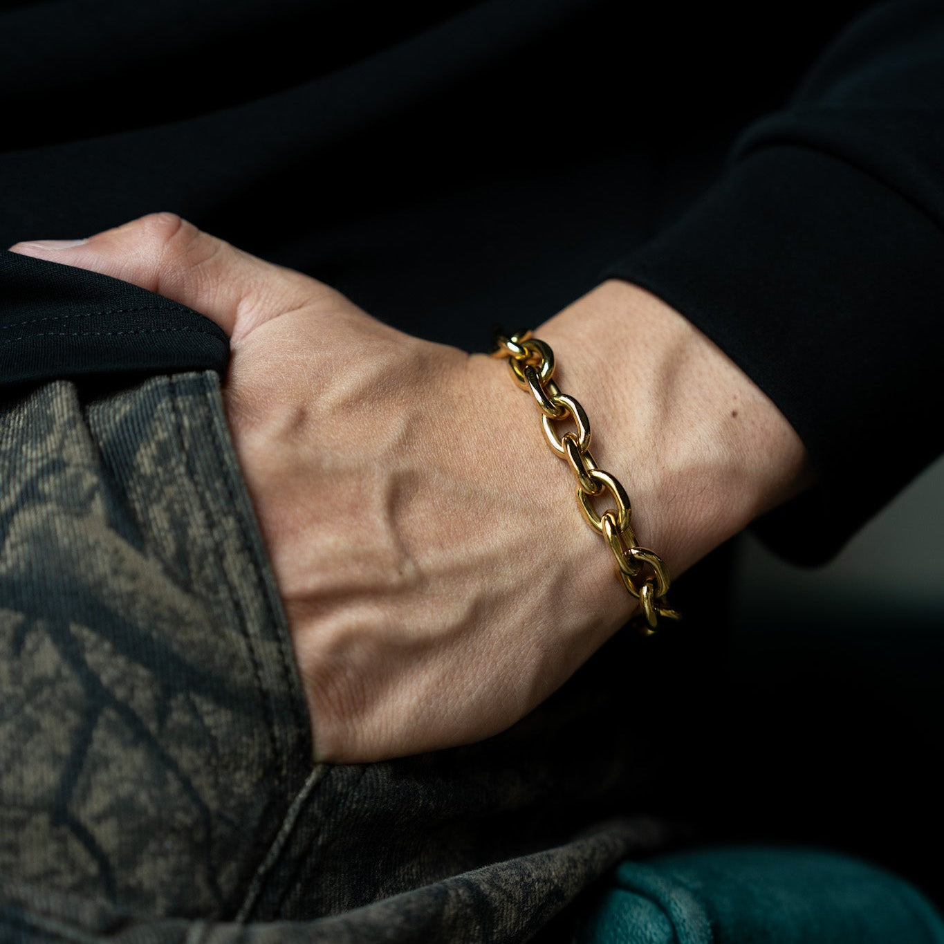 BELIKAN Toggle Bracelet  — Gold