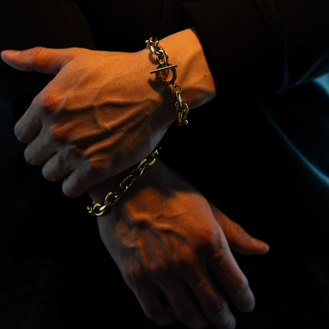 BELIKAN Toggle Bracelet  — Gold