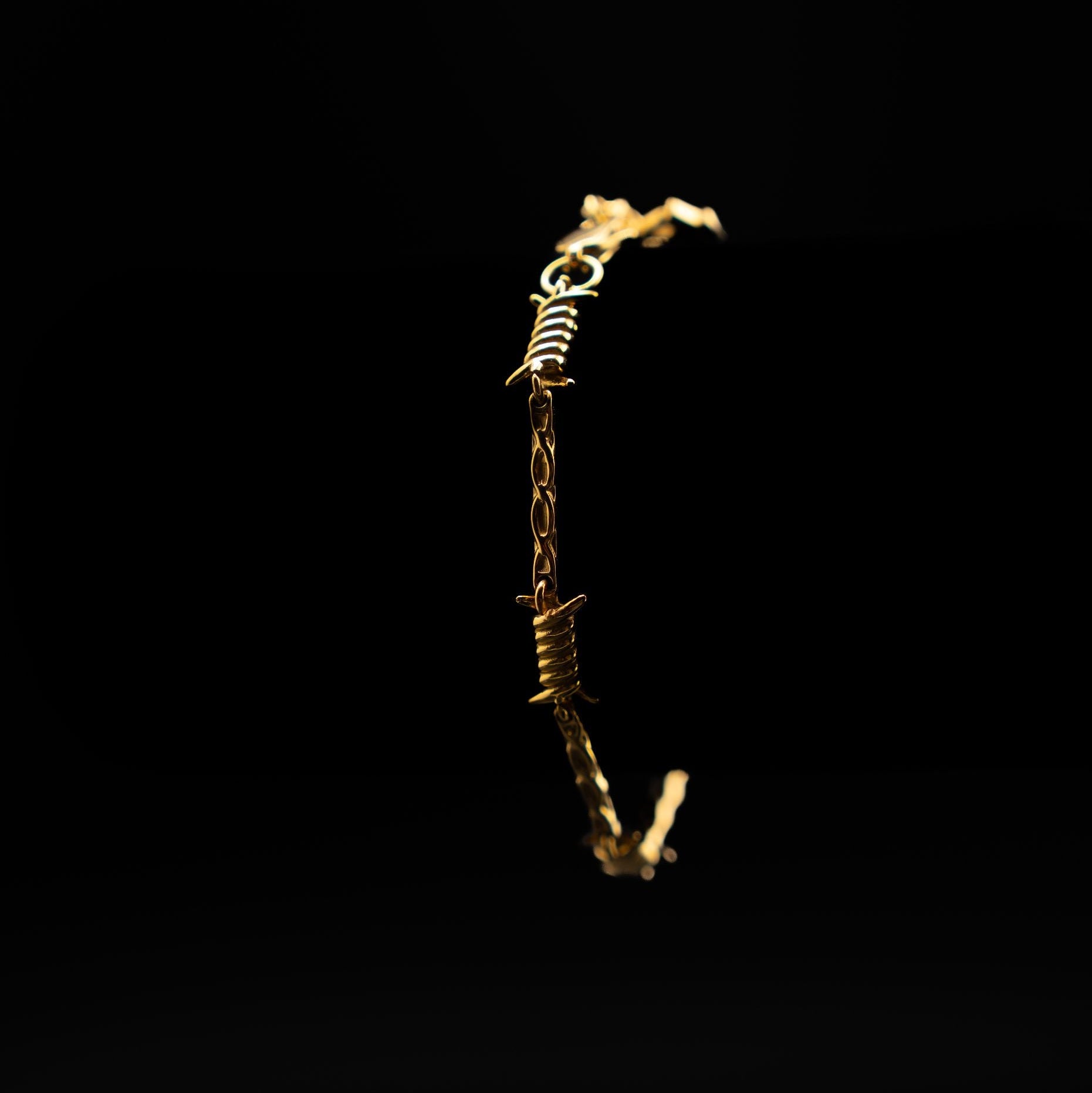 Belikan Barbed Wire Bracelet - Gold